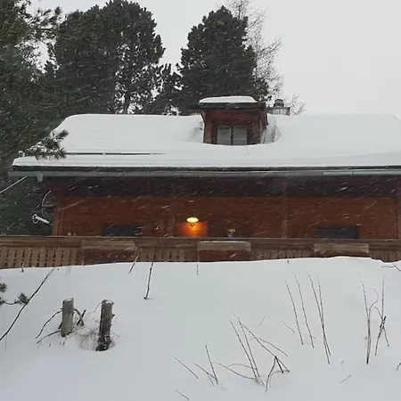 Idyllische Zirbenholz Alpin Huette Feriehus