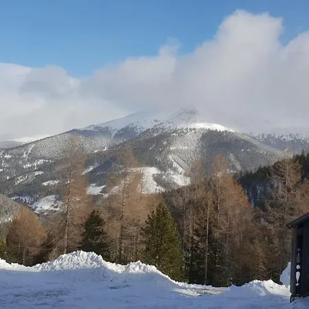 Idyllische Zirbenholz Alpin Huette Сasa de vacaciones Turracher Hohe