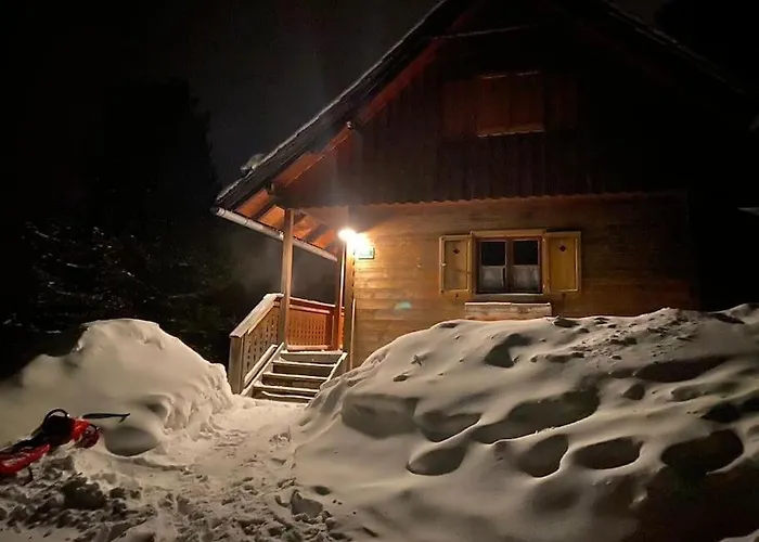 Idyllische Zirbenholz Alpin Huette Turracher Hohe