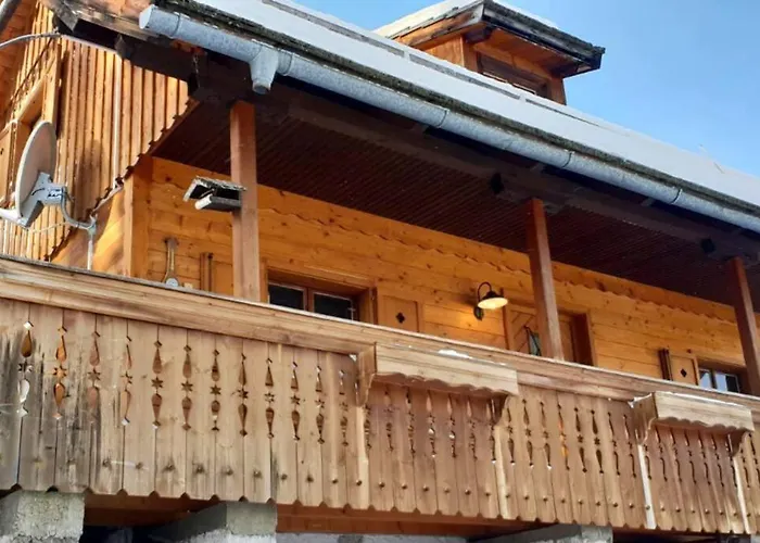 Idyllische Zirbenholz Alpin Huette Turracher Hohe